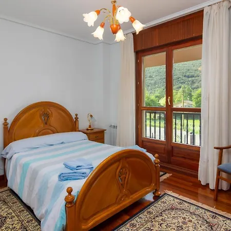 Casa Elena Feriehus Valle (Ruesga)